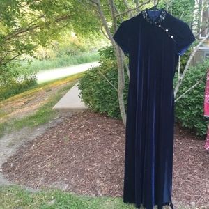 Vintage style oriental long dress with slit